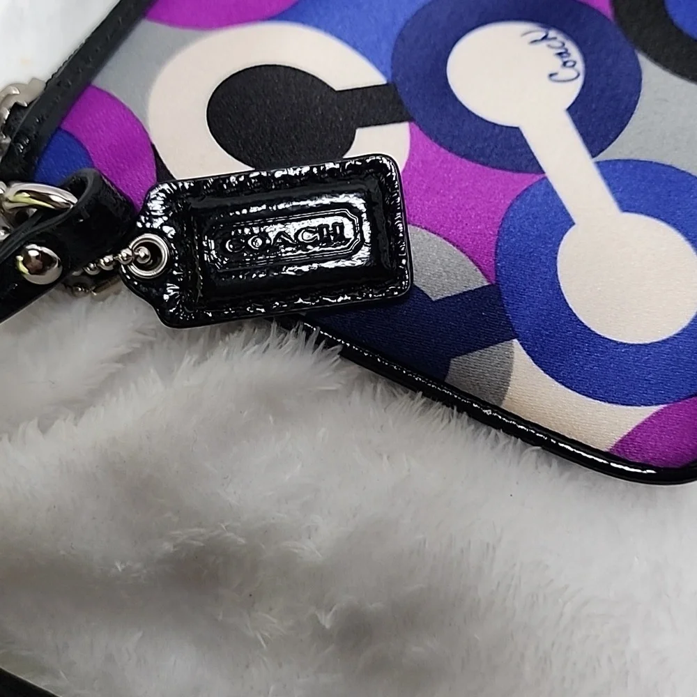 Vintage Coach Poppy Satin Fabric Wristlet - Picture 4 of 8